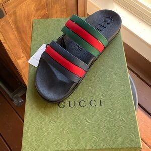 Gucci Men Rubber Slides. Classic Gucci Red, Blue and Green Colors. Size 11. New!